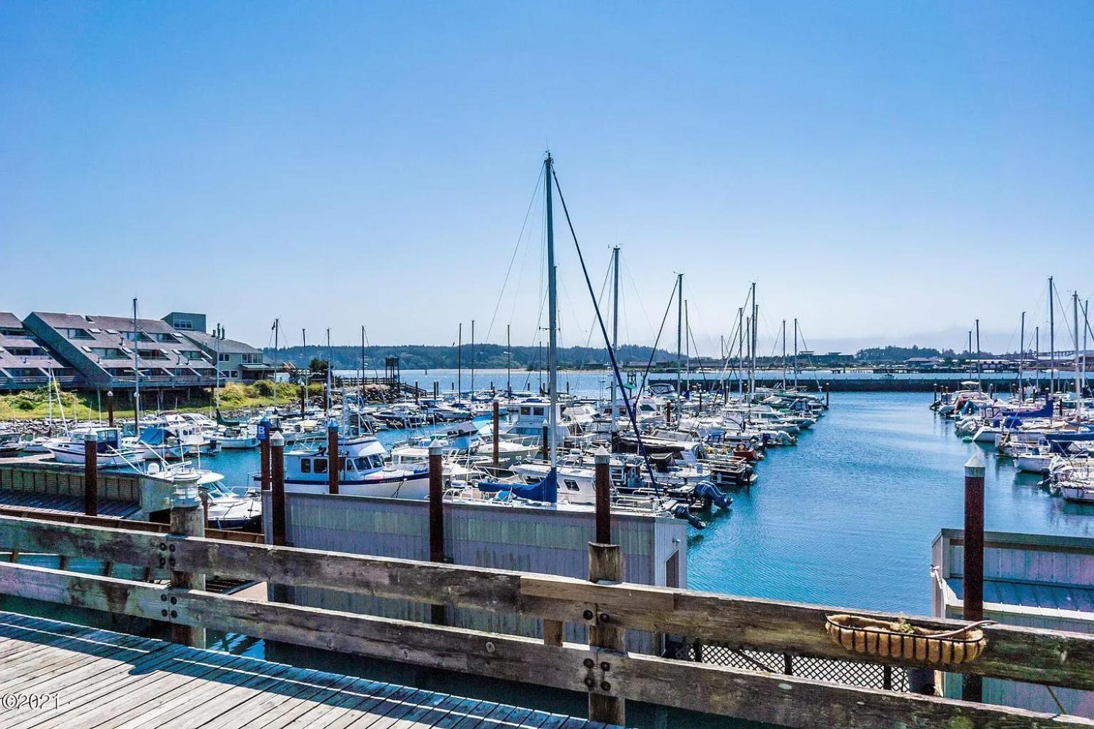 The Landing At Newport Condominium Hotel Exterior photo